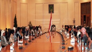 رئيس اللجنة الثورية العليا يستقبل عدد من المشائخ والشخصيات الاجتماعية من أبناء مديرية منبه